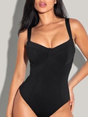 TA3 Onepiece Swim Shapewear Size Medium Short